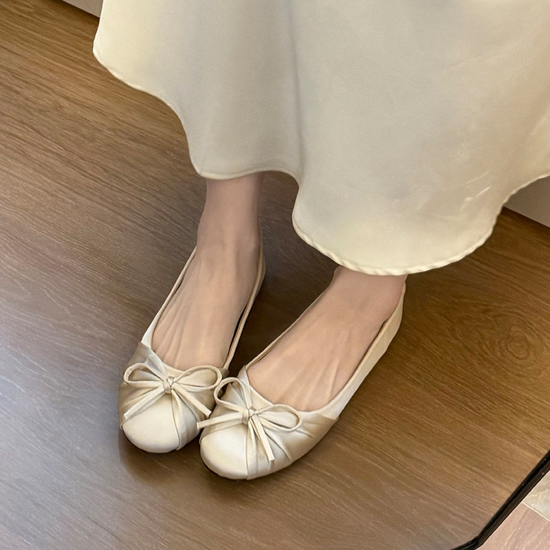 Women Fashion Heels - 2026 New Bow-knot Temperament Satin Shallow