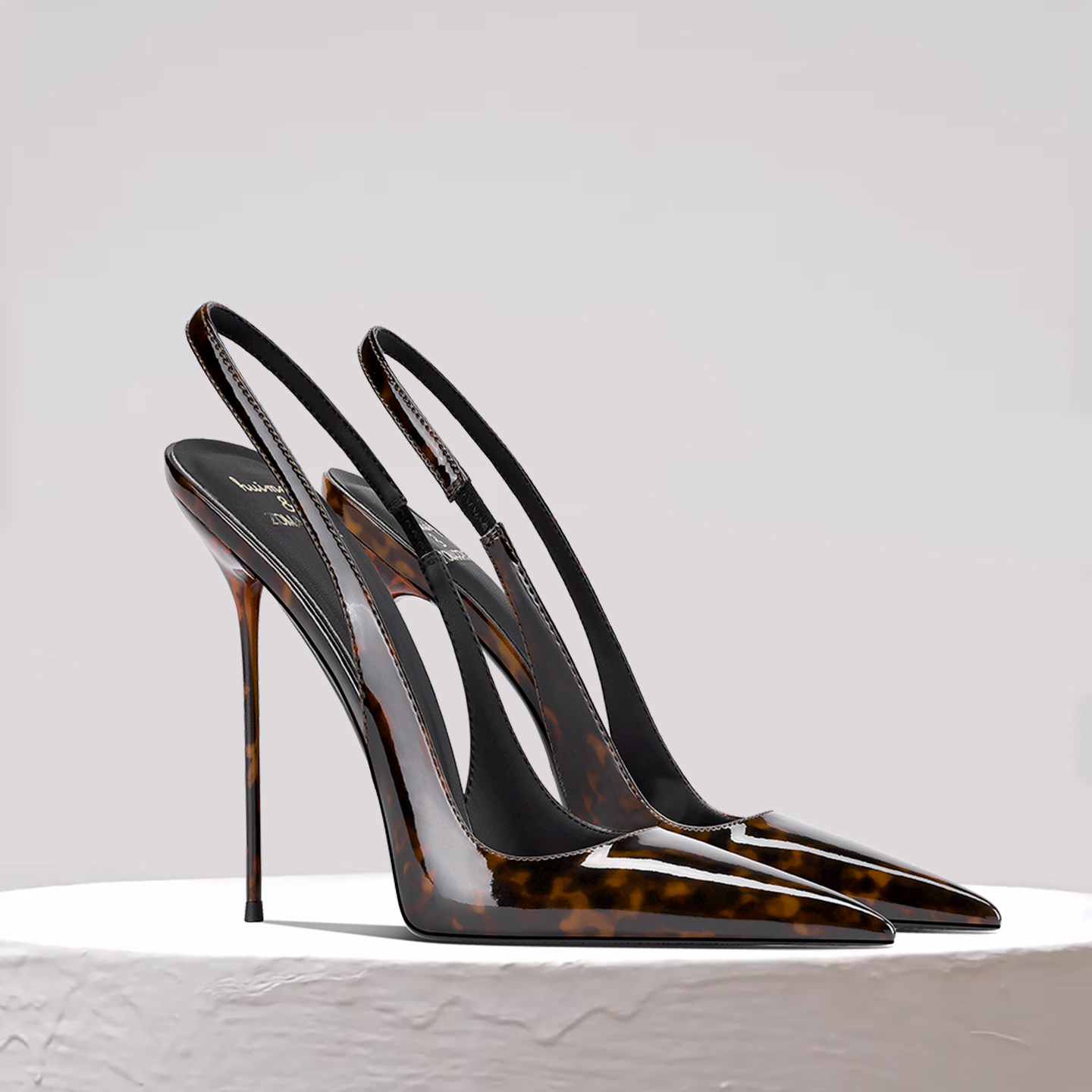 Women Fashion Hats - New pointed, slim heeled high heels